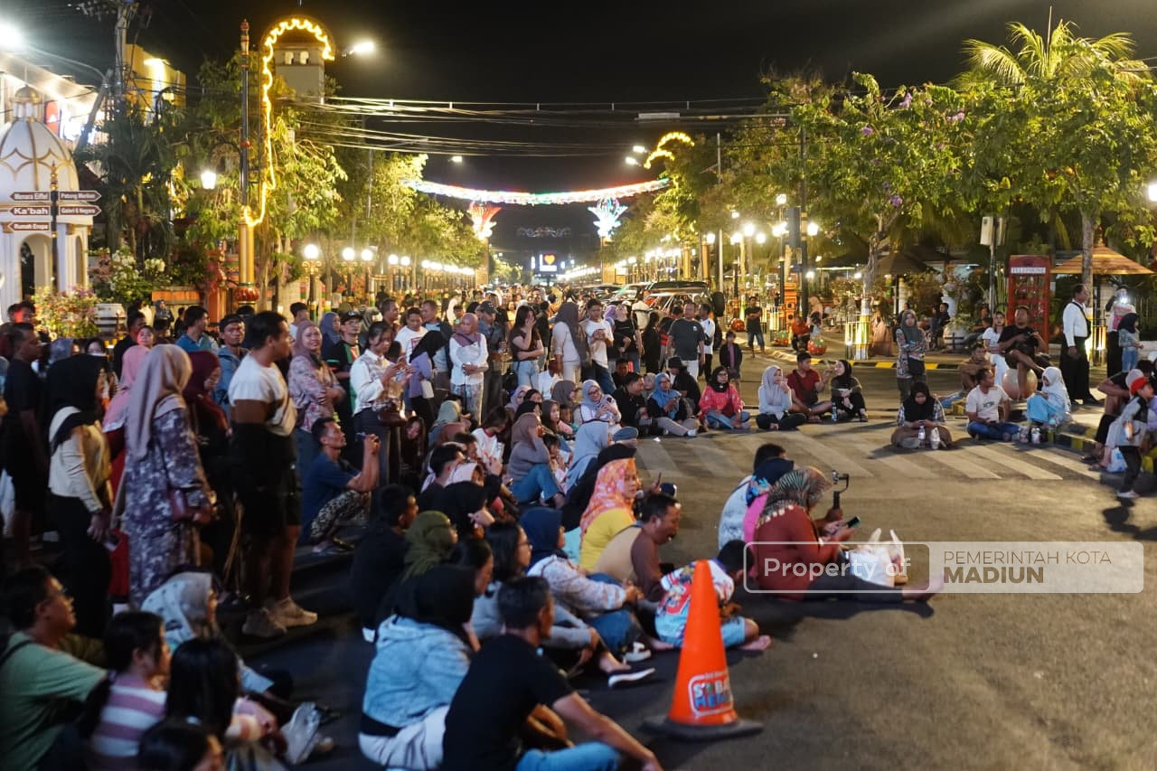 Tinjau Spectra Night, Plt Wali Kota: Ini Adalah Tempat Ajang Show Kreativitas