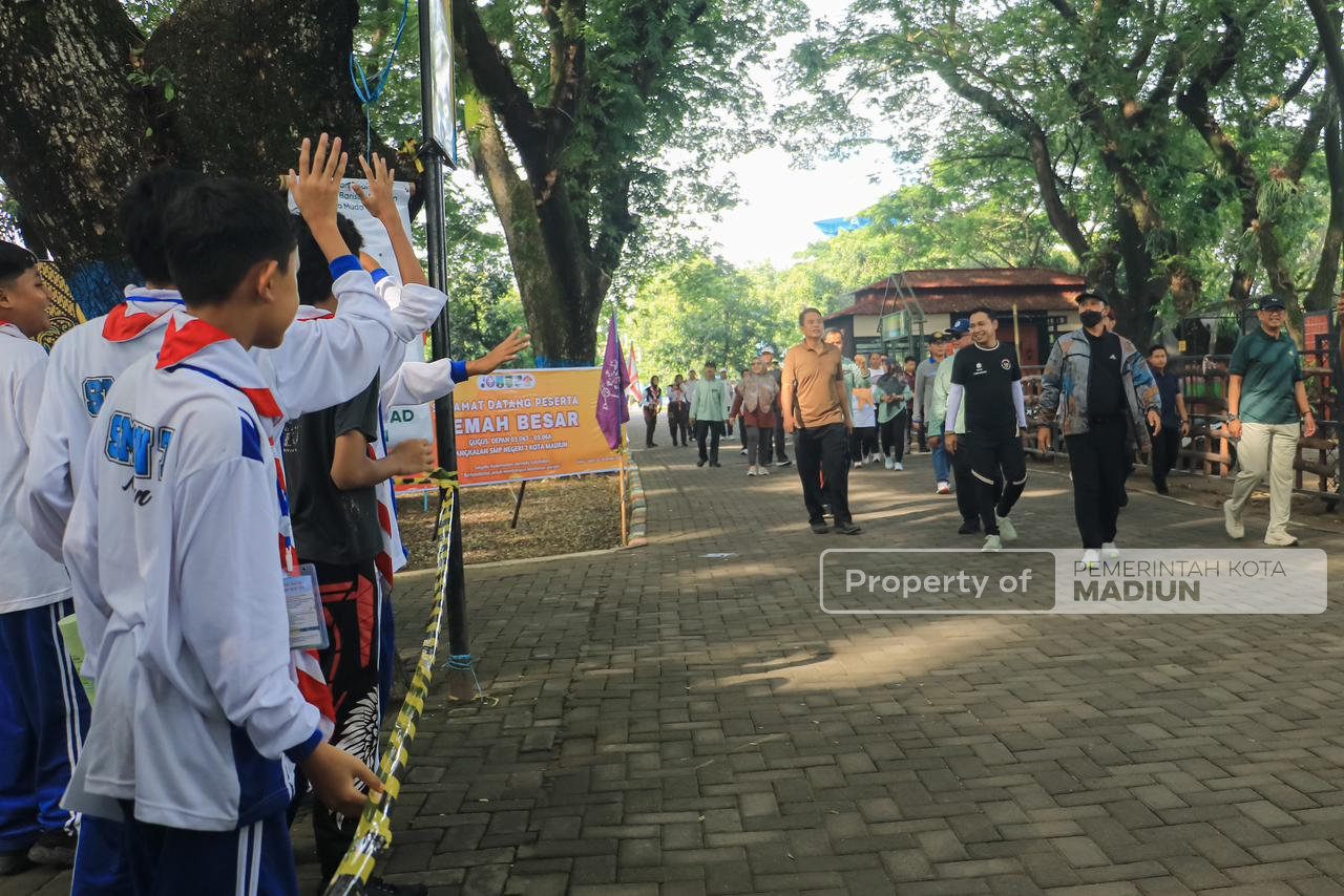 Apel dan Olahraga Bersama Pegawai Perumdam Tirta Taman Sari, Wali Kota Tekankan Efisiensi dan Kemandirian BUMD
