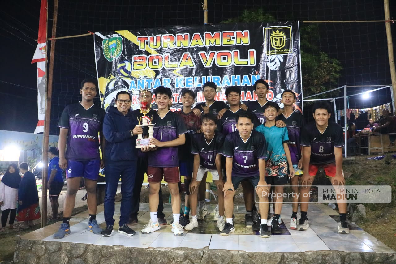 Turut Semarakkan HUT Kemerdekaan, Kecamatan Manguharjo Hadirkan Turnamen Bola Voli Antar Kelurahan