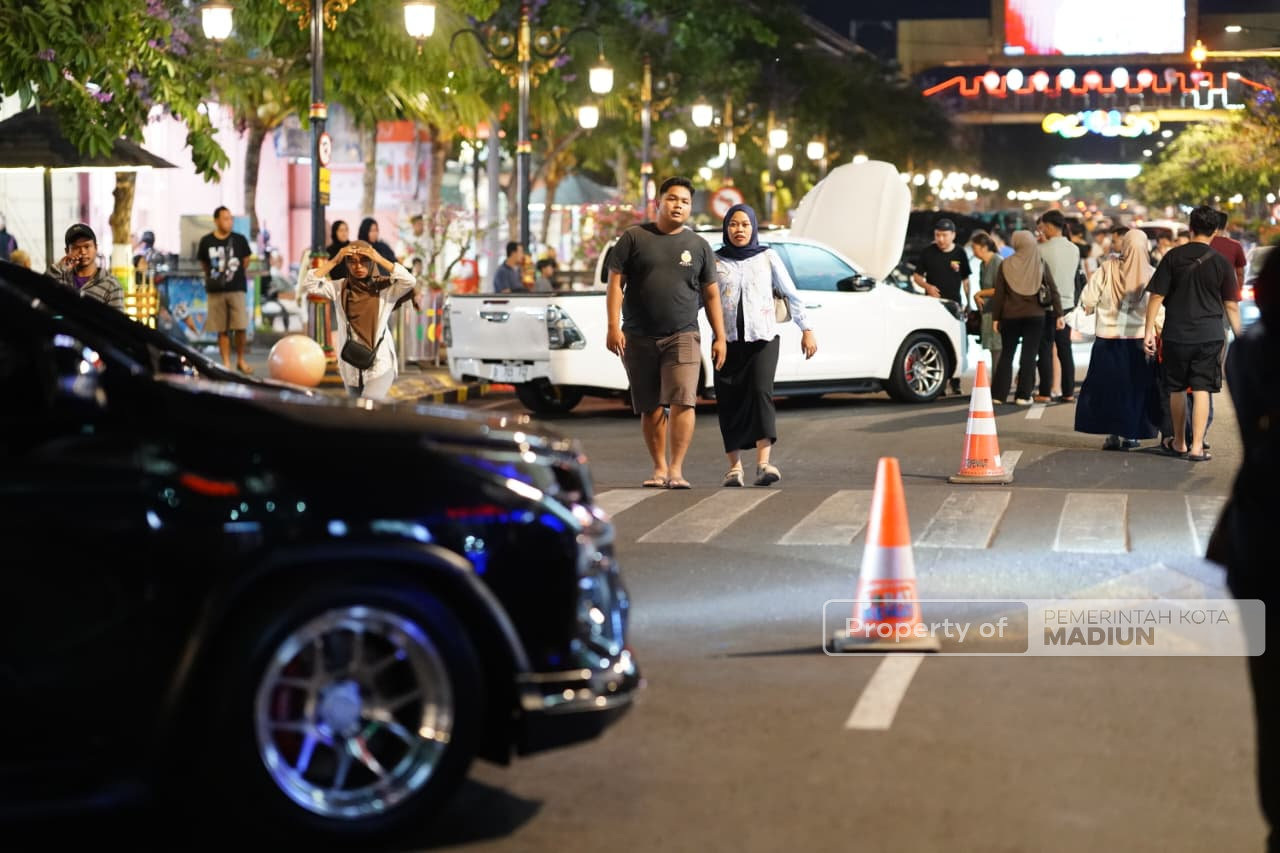 Tinjau Spectra Night, Plt Wali Kota: Ini Adalah Tempat Ajang Show Kreativitas